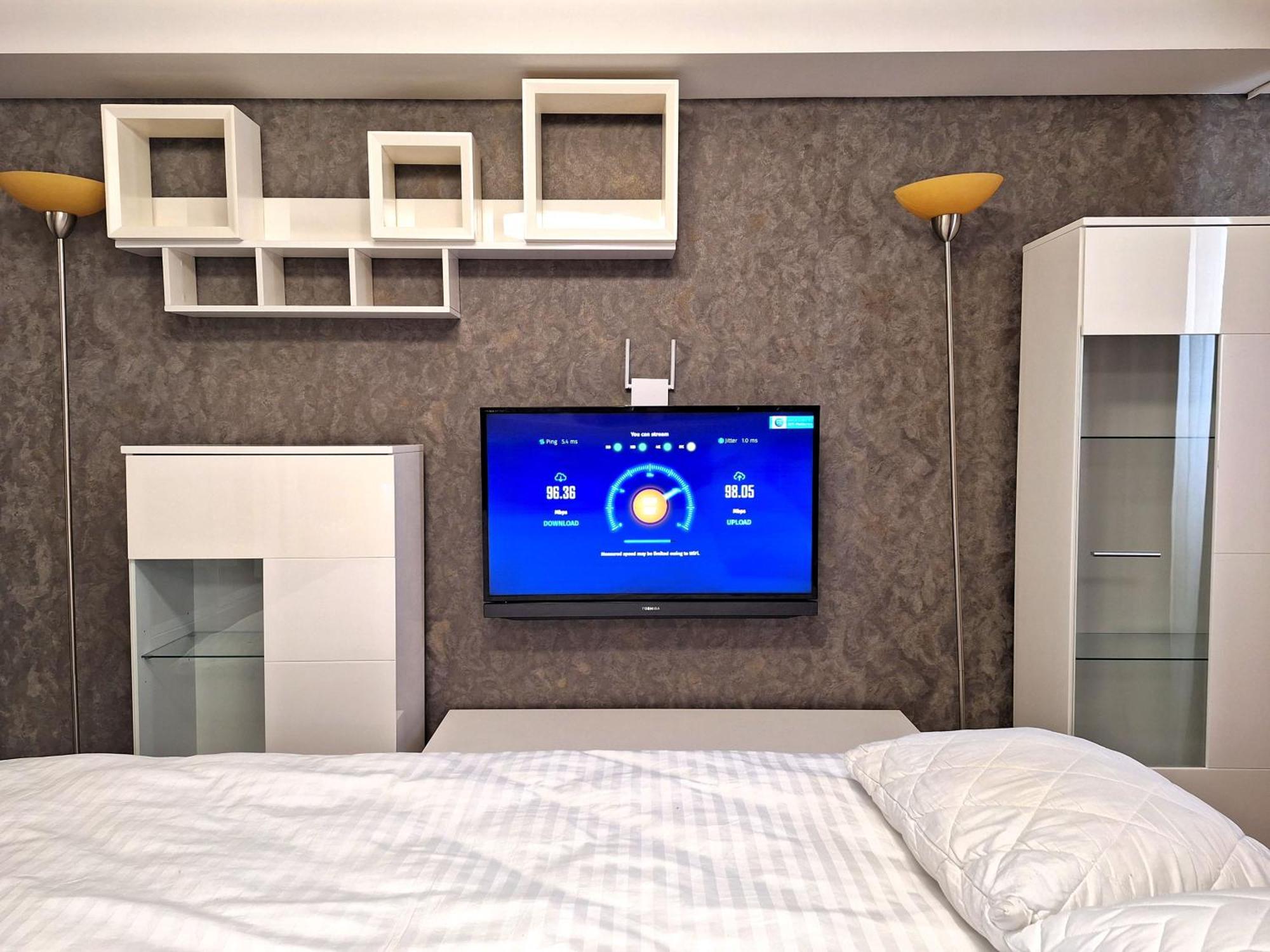 Найбільше Ліжко У Полтаві Мережа Alex Apartments Цілодобово Безконтактне Заселення Poltava Buitenkant foto